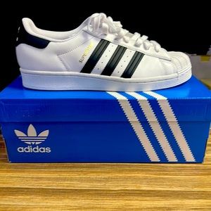 Adidas superstar shell toes